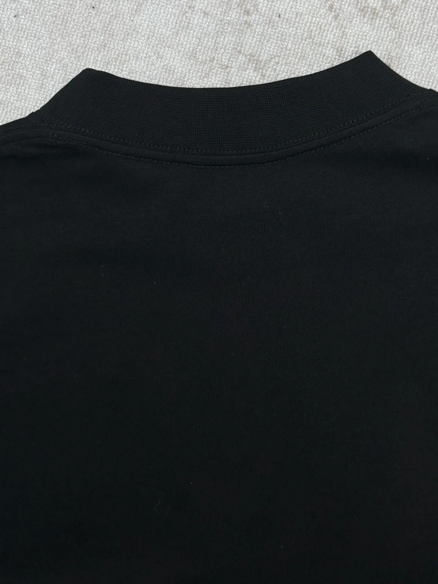 26ss T Same Style Black Sizes：XS. S. M. L